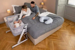 Chicco Next2me Pop-Up Grey Mist Wieg Aan Bed 07079299720000 17 Chicco Next2me Pop-Up Grey Mist Wieg Aan Bed 07079299720000 -Goedkope Babywinkel Foto Chicco 3