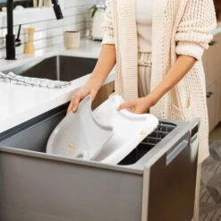 Munchkin 360° Cloud High Chair Kinderstoel 011279 -Goedkope Babywinkel munchkin cloud high chair kinderstoel 011279.7 1920x1920