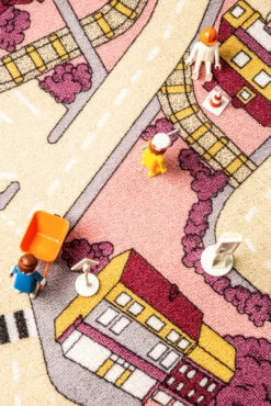 Rebel Roads Railroads Pink Sand 95x200 Cm Speelmat RPLYWGB63095200T01 -Goedkope Babywinkel rebel roads railroads pink sand 95x200 cm speelmat rplywgb63095200t01 4